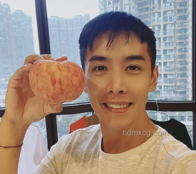 TVB男星李日朗印度出家半月还俗深度解析